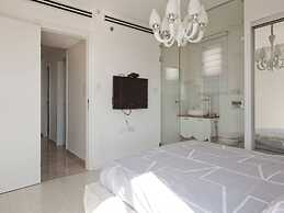 Luxury Mini Penthouse Sea View Best Loc