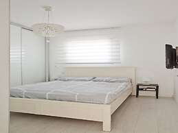 Luxury Mini Penthouse Sea View Best Loc