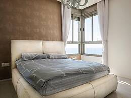 Luxury Mini Penthouse Sea View Best Loc