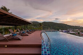 Splendid Sea View Resort