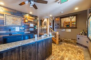 Zion Cliff Lodge
