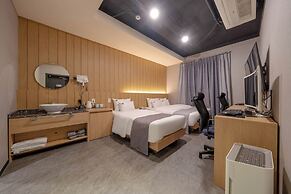 Cheonho Aria Hotel