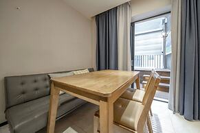 Cheonho Aria Hotel