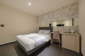 Cheonho Aria Hotel