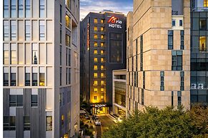 Cheonho Aria Hotel