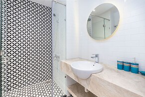 Cozrum Homes Premier Residence