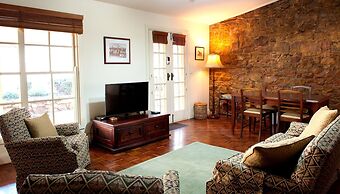 Byronsvale Vineyard and Accommodation