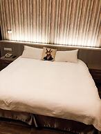 Propitious Castle B&B