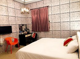 Propitious Castle B&B