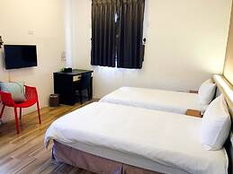 Propitious Castle B&B