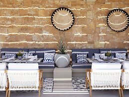 Elix, Mar-Bella Collection