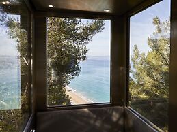 Elix, Mar-Bella Collection