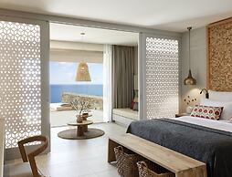 Elix, Mar-Bella Collection