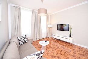 Central Sauna & Loft Apartments