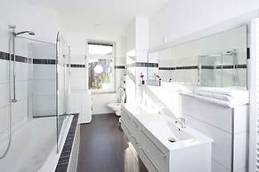 Central Sauna & Loft Apartments