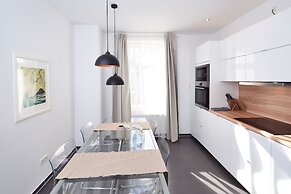 Central Sauna & Loft Apartments