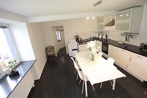 Central Sauna & Loft Apartments