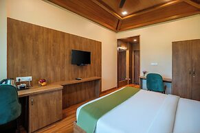Vijaygarh Resort & Cottages with Private Pool