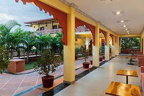 Vijaygarh Resort & Cottages with Private Pool