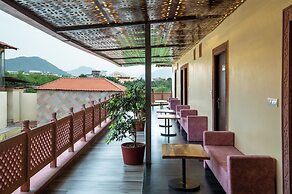 Vijaygarh Resort & Cottages with Private Pool