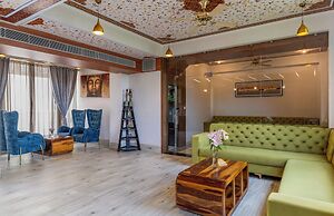Vijaygarh Resort & Cottages with Private Pool