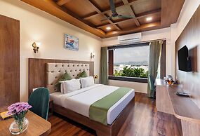 Vijaygarh Resort & Cottages with Private Pool