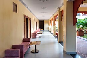 Vijaygarh Resort & Cottages with Private Pool