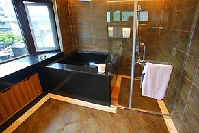 TORO Ocean Front B&B