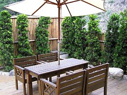 Ming Lu Holiday Hotel