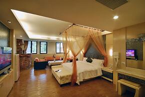 Ming Lu Holiday Hotel