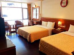 Ming Lu Holiday Hotel