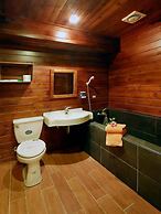 Ming Lu Holiday Hotel