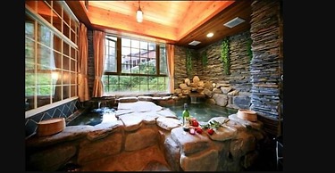 Ming Lu Holiday Hotel