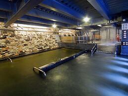 Ming Lu Holiday Hotel