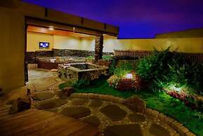 Ming Lu Holiday Hotel