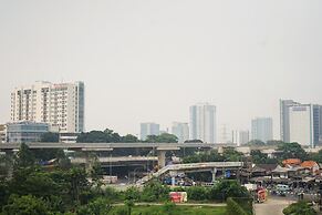 Homey and Comfy 1BR Signature Park Grande Apartment