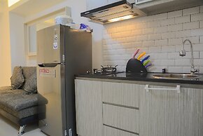 Pool View 2BR with Sofa Bed Bassura City Apartment