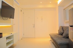 Pool View 2BR with Sofa Bed Bassura City Apartment