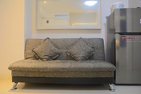 Pool View 2BR with Sofa Bed Bassura City Apartment