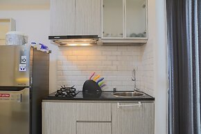 Pool View 2BR with Sofa Bed Bassura City Apartment