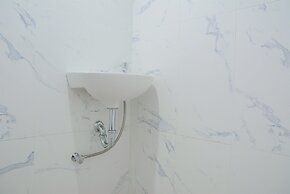 Pool View 2BR with Sofa Bed Bassura City Apartment