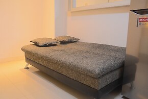 Pool View 2BR with Sofa Bed Bassura City Apartment