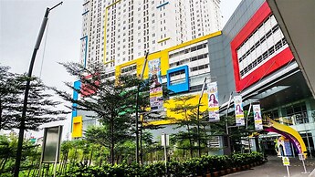 Pool View 2BR with Sofa Bed Bassura City Apartment