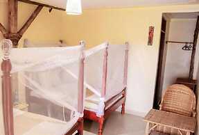 Kyaninga Royal Cottage