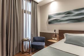 Huinid Obelisco Hotel