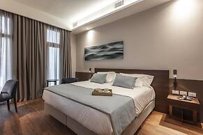 Huinid Obelisco Hotel