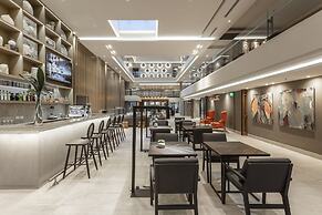 Huinid Obelisco Hotel