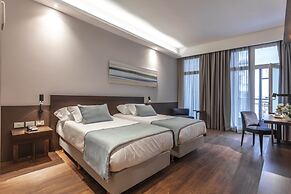 Huinid Obelisco Hotel