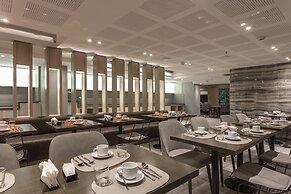 Huinid Obelisco Hotel