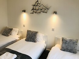 Arma Short Stays - Iffley Road